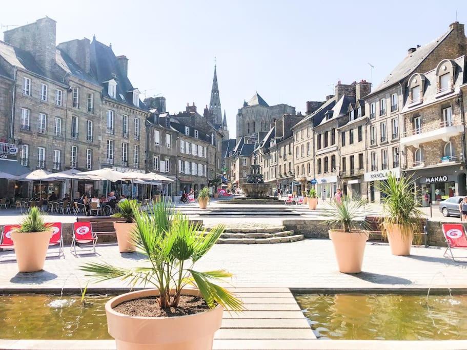 Nouveau ** Le Raffine Au Coeur De Guingamp ** Parking Eksteriør bilde